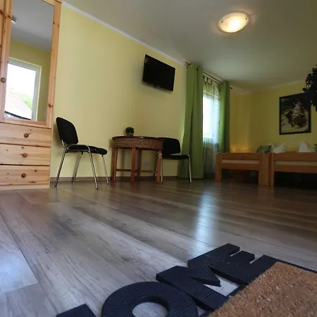 Corner S Gastehaus Отель